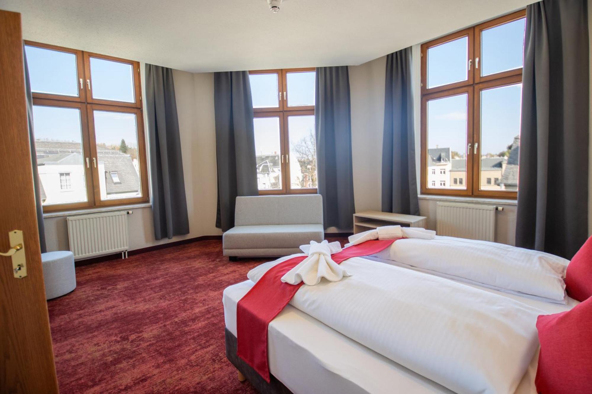 Hotel Lengenfelder Hof Lengenfeld  Bagian luar foto
