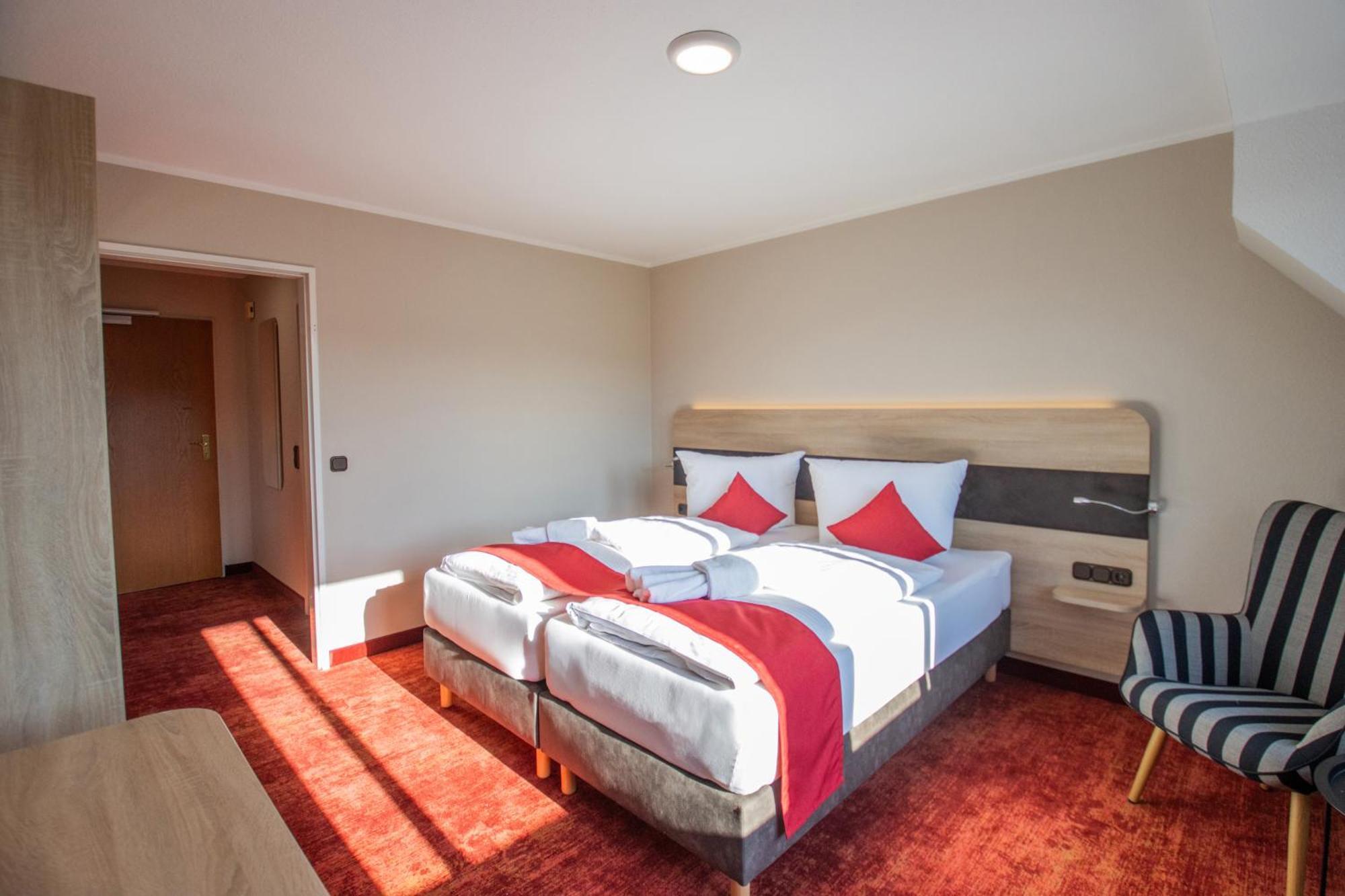 Hotel Lengenfelder Hof Lengenfeld  Bagian luar foto