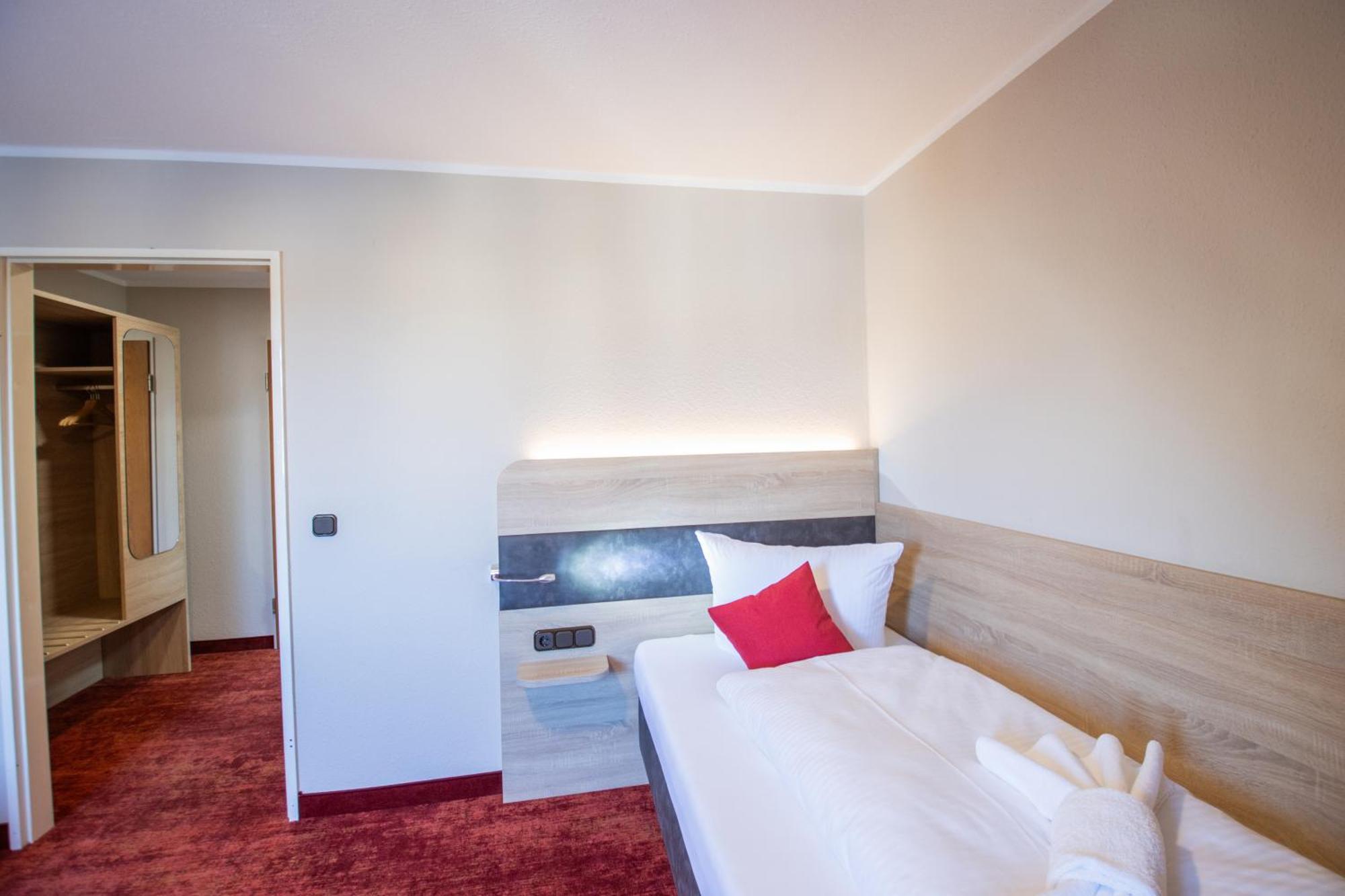 Hotel Lengenfelder Hof Lengenfeld  Bagian luar foto