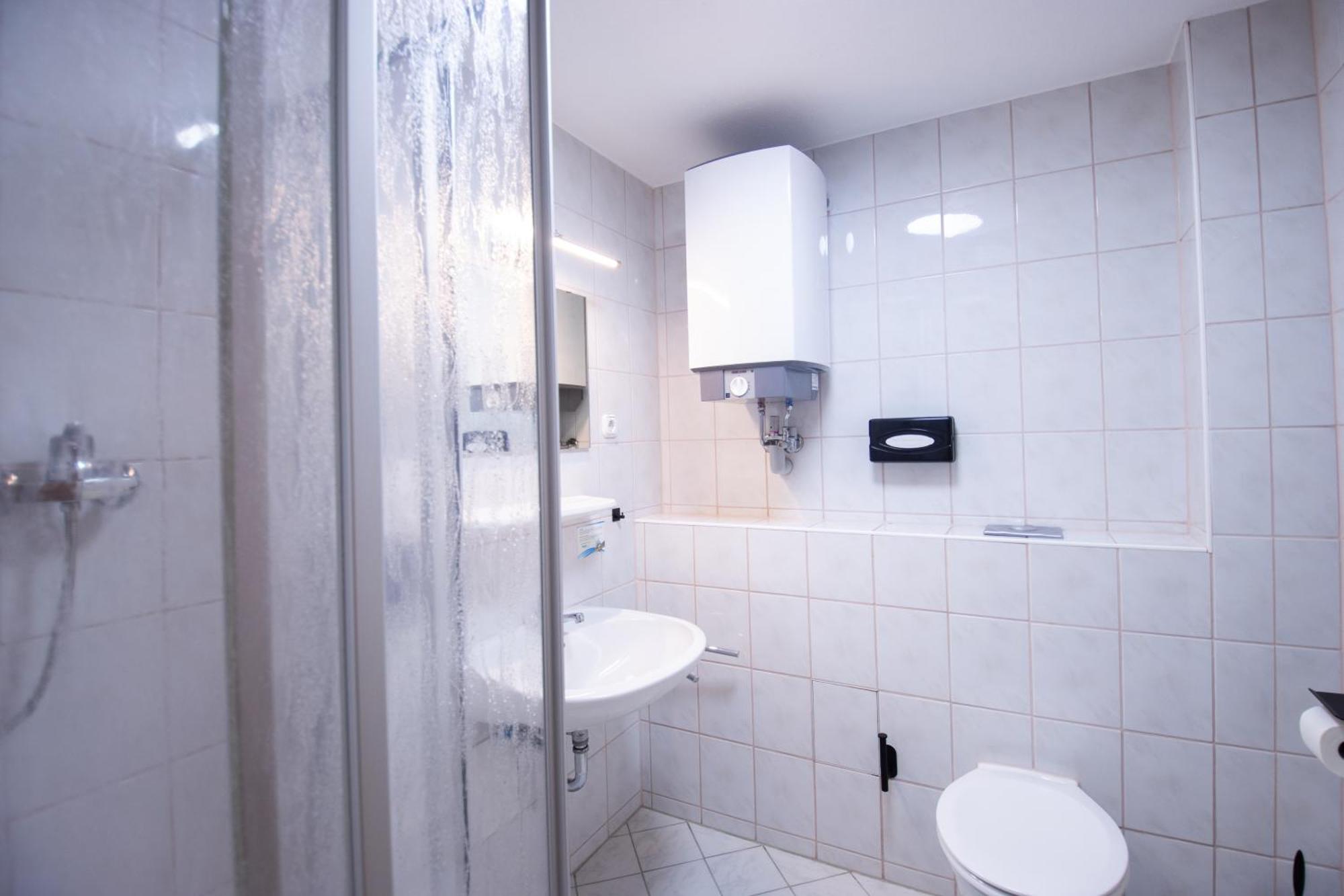 Hotel Lengenfelder Hof Lengenfeld  Bagian luar foto