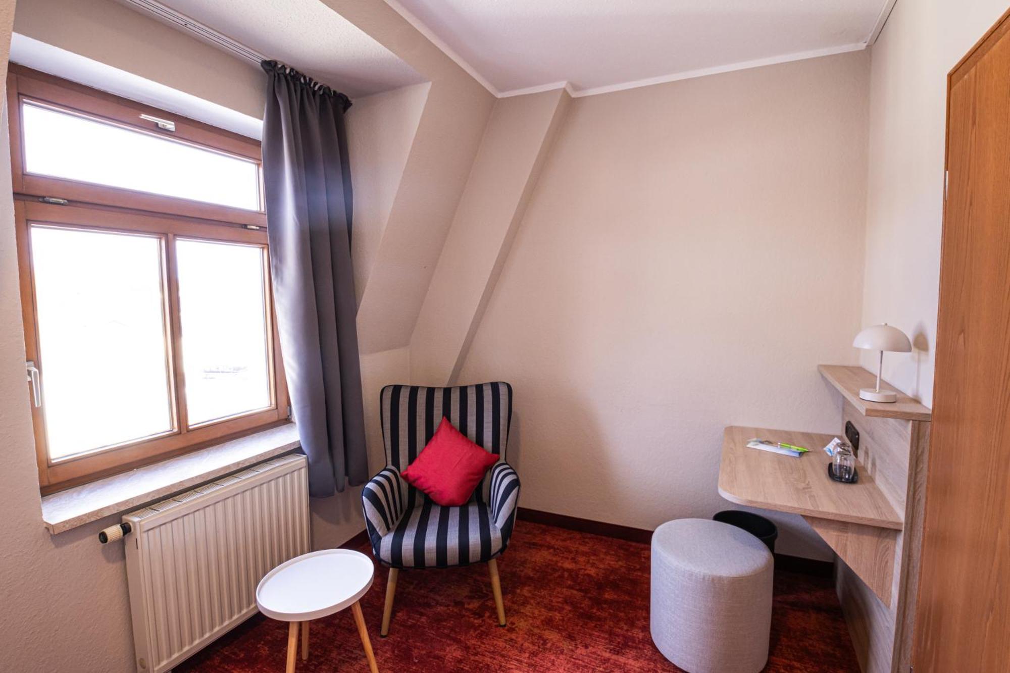 Hotel Lengenfelder Hof Lengenfeld  Bagian luar foto