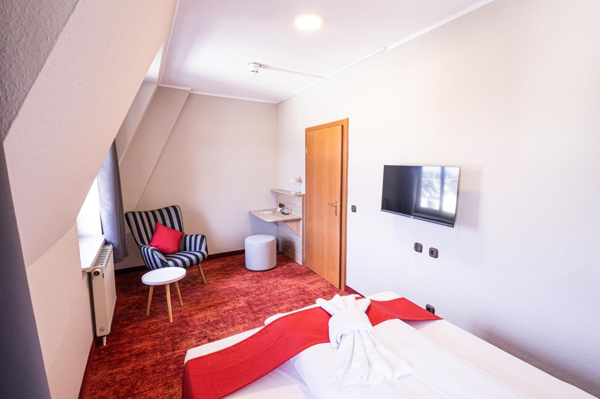 Hotel Lengenfelder Hof Lengenfeld  Bagian luar foto