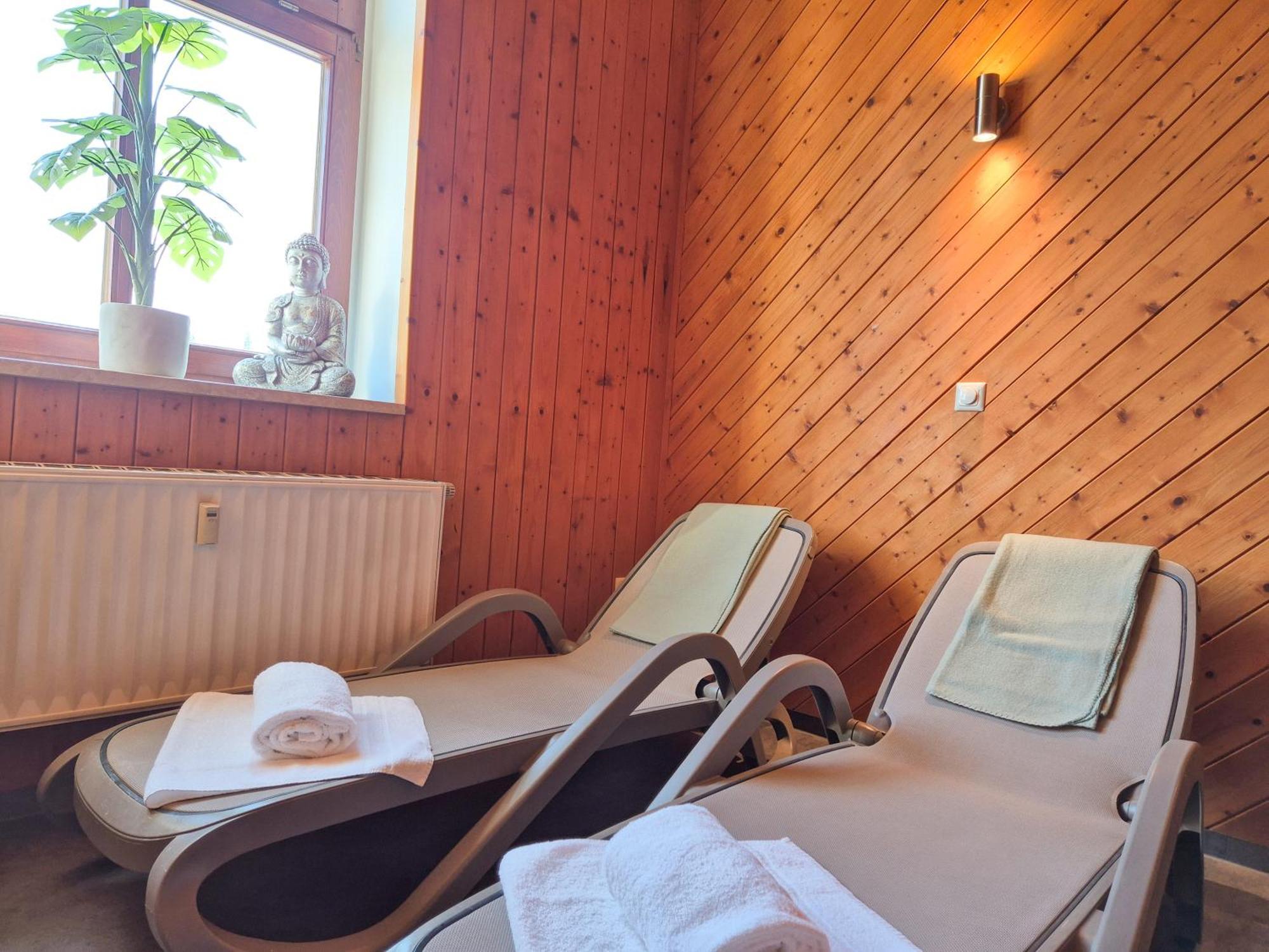 Hotel Lengenfelder Hof Lengenfeld  Bagian luar foto